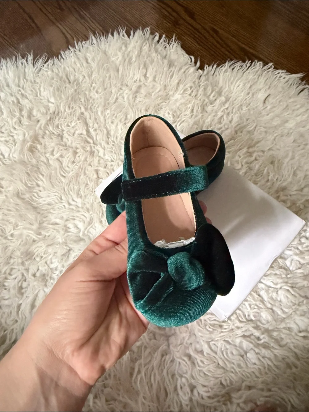 Girls Velvet Mary Jane Shoes with Bow - Green